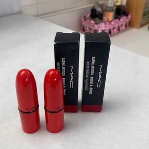 NEW Lot of 4 MAC Lipsticks (2 mini, 2 full)